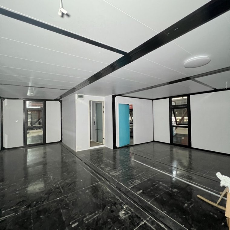 Двуетажна разпъваема къща 74 m²